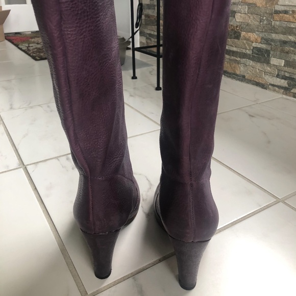 Purple leather boots - Picture 6 of 12